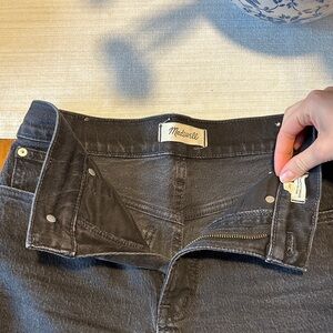 Madewell Perfect Vintage Wide Leg Jean in black, size 24p.